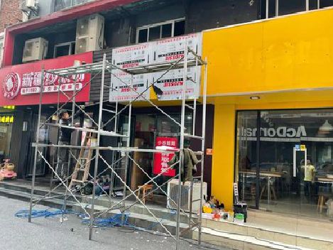 安阳制作广告招牌如何避免它发黄？